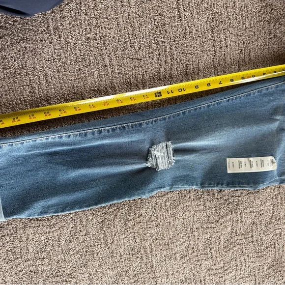 Signature by Levi Strauss & Co. Women's Mid Rise Boyfriend Sz 4 W27 NWT - Picture 11 of 11